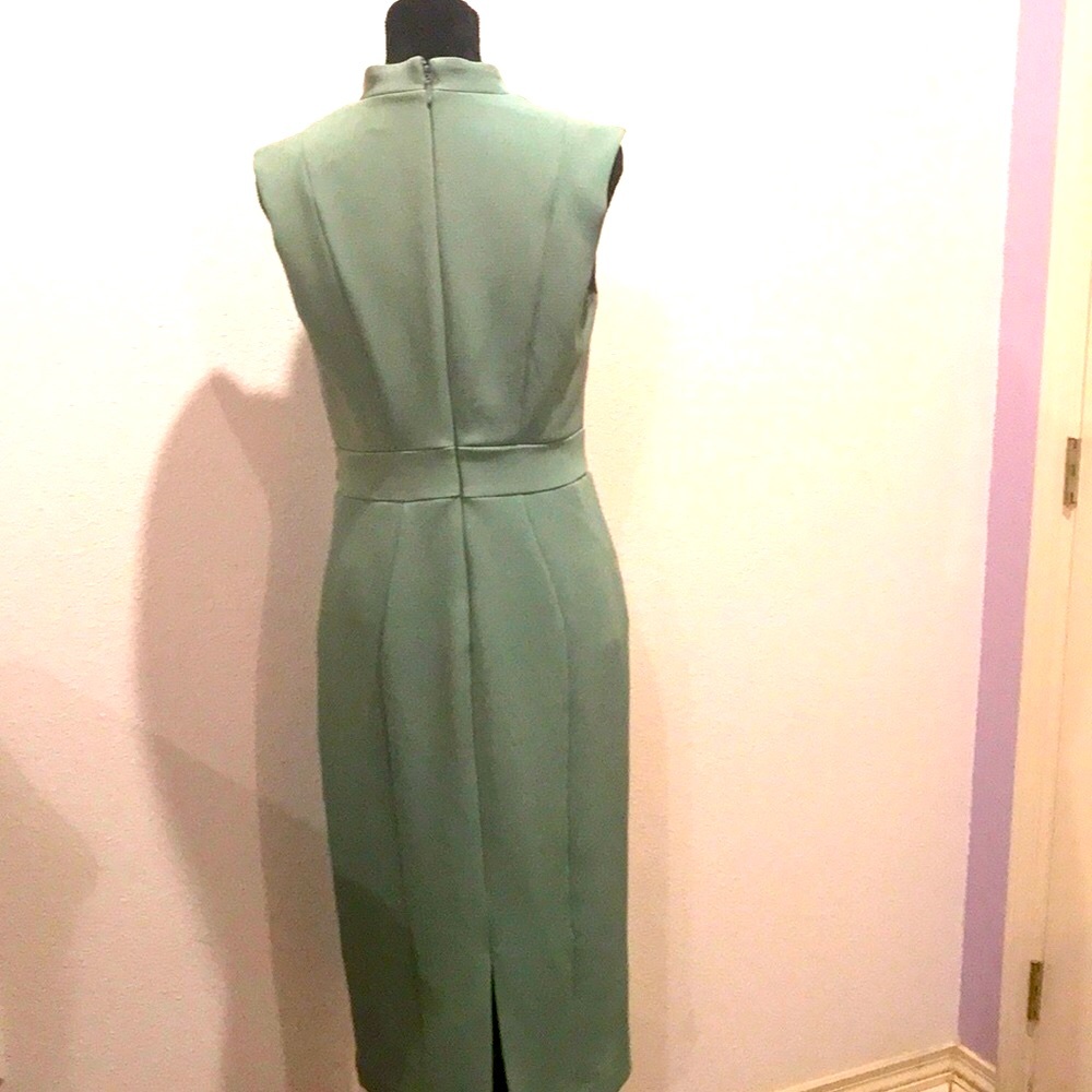 Beautiful Eva Mendes Dress - Picture 3 of 3